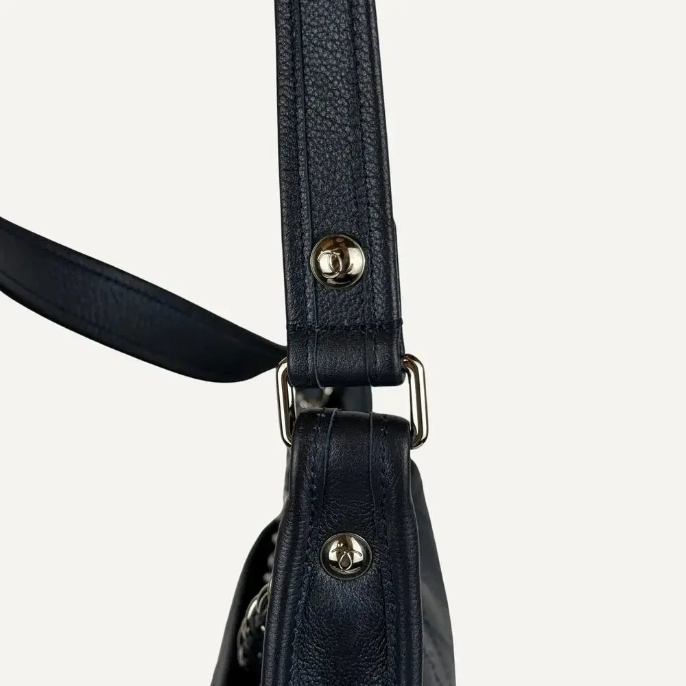 Chanel Jungle Stroll Hobo Bag Black Quilted Leather Silver CC Chain Strap Navy